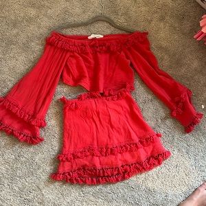 worn once red impeccable pig set